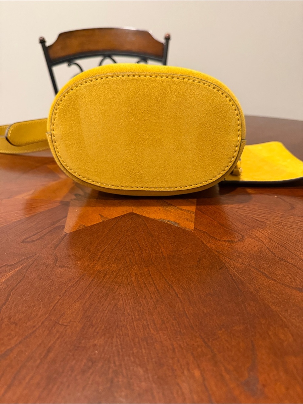 COACH Yellow Suede Bleeker Bucker Bag 21 - Picture 3 of 3